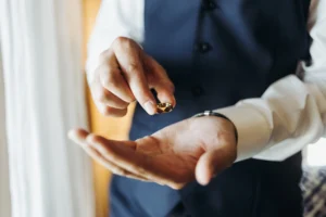 معقب زواج اجنبية